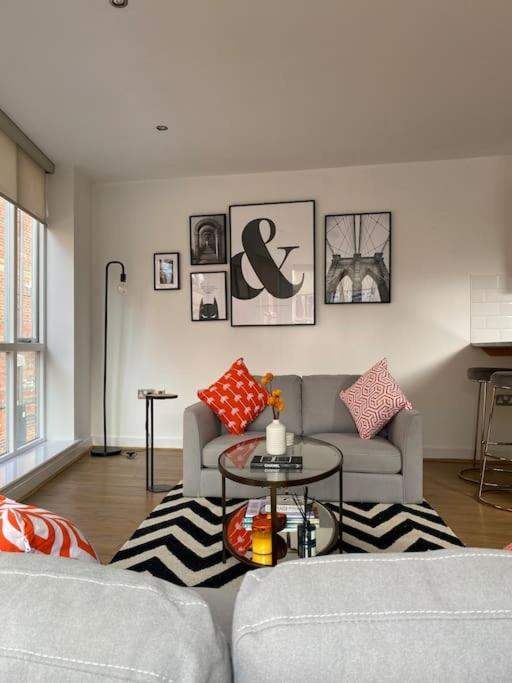 Central Leeds Townhouse With Private Roof Garden Sleeps 4 Exterior foto