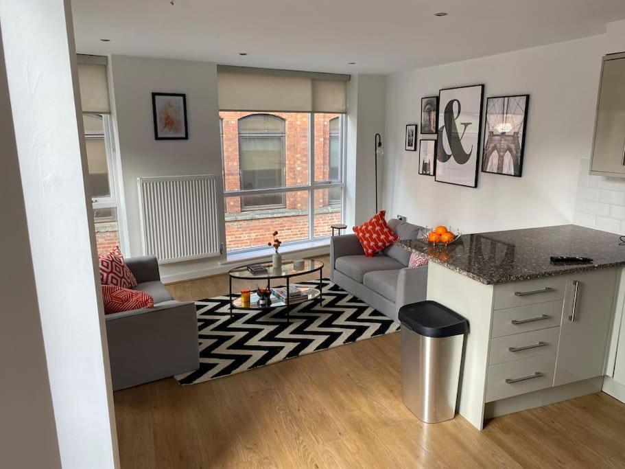 Central Leeds Townhouse With Private Roof Garden Sleeps 4 Exterior foto