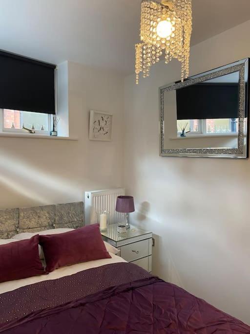 Central Leeds Townhouse With Private Roof Garden Sleeps 4 Exterior foto