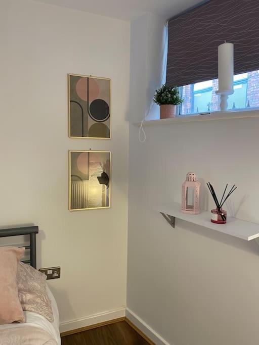 Central Leeds Townhouse With Private Roof Garden Sleeps 4 Exterior foto